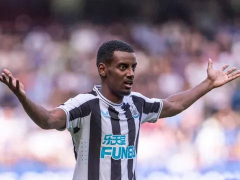 William Saliba chỉ ra 3 tiền đạo lợi hại nhất Premier League