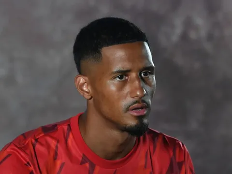 William Saliba chỉ ra cầu thủ đáng sợ của Man United