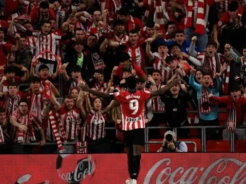 Cay cú Barca, tiền đạo tạo ra tràng cười trên mạng xã hội
