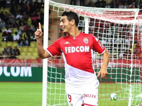 Ben Yedder tỏa sáng bất chấp sự xuất hiện của cựu sao Arsenal
