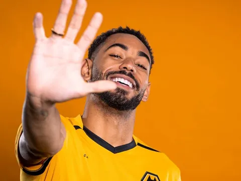 CHÍNH THỨC! Wolves có tân binh đầu tiên phiên chợ Đông