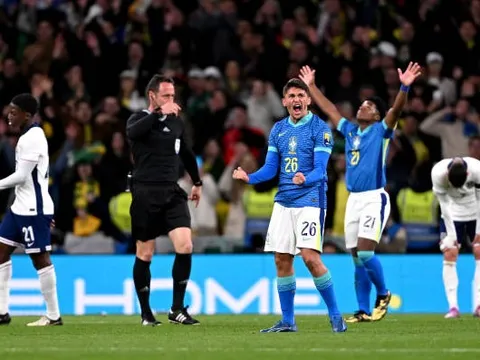 "Wonderkid" tỏa sáng, Brazil kéo sập Wembley