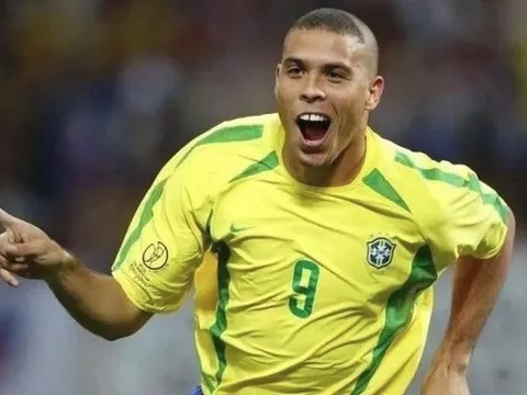 World Cup 2002 và sự tái sinh của Ronaldo