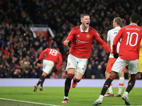 Wout Weghorst đang làm điều ít ai làm được