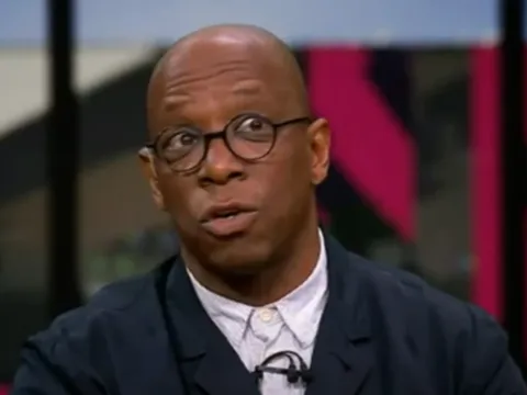 Ian Wright nêu tên gã khổng lồ sẽ nằm ngoài top 4