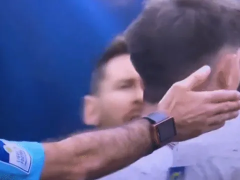 Nghi vấn Messi tát đối thủ sau trận thua