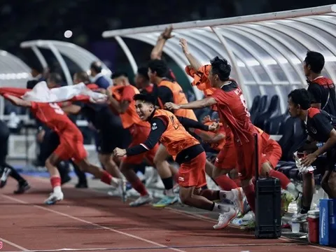 Cảm xúc vỡ òa khi U22 Indonesia vô địch SEA Games 32
