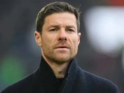 Sếp Leverkusen tiết lộ bến đỗ tương lai của Alonso