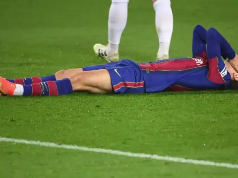 Xác nhận: Chi 10 triệu euro, Sporting mua đứt sao Barca