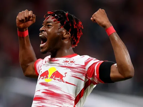 Xác nhận: Đội tuyển trạch Arsenal xem giò Mohamed Simakan