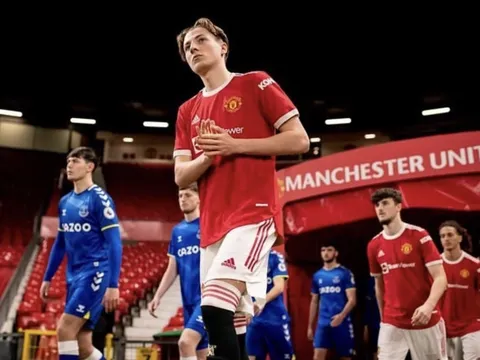 Xác nhận: Tiền vệ rời Man United