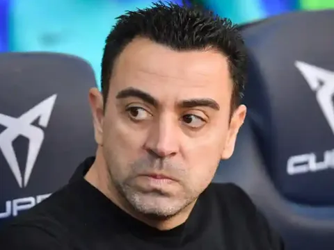 "Xavi phải đặt cược vào cậu ấy"