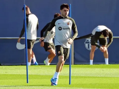 Xavi báo tin tuyệt vời cho Barcelona