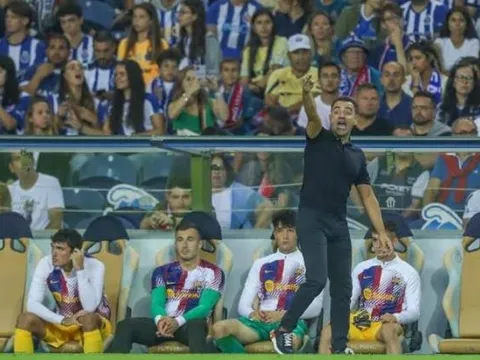 Xavi: "Barcelona đã cống hiến tất cả"
