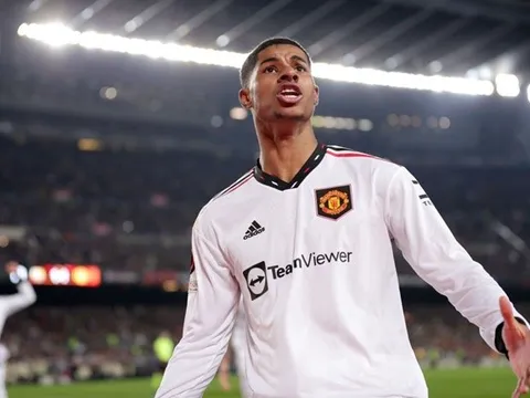 Xavi đã lường trước nhưng Barca không thể cản nổi Rashford