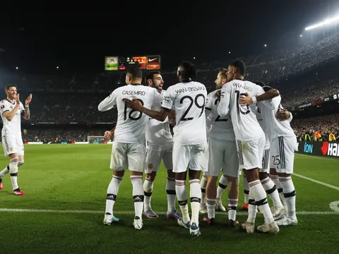 Xavi nói lời ngưỡng mộ Man United