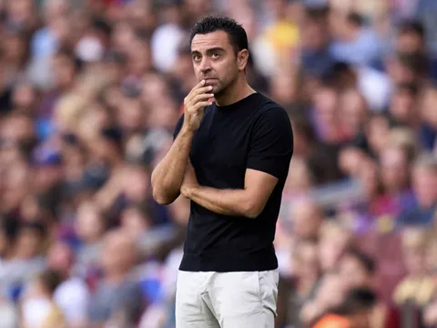 Xavi thừa nhận kém giữa tin đồn sắp bị Barca sa thải