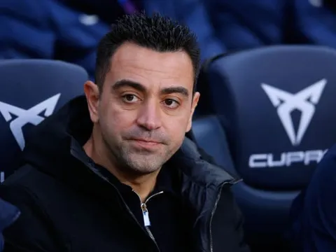 Xavi: "Tôi rất tức giận, Barca không xứng đáng bị loại"