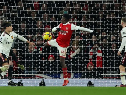 Xếp hạng 10 hậu vệ hay nhất Premier League: Arsenal, M.U chiếm trọn