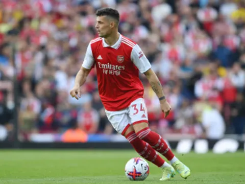 NÓNG! Hé lộ mức phí thương vụ Xhaka - Leverkusen