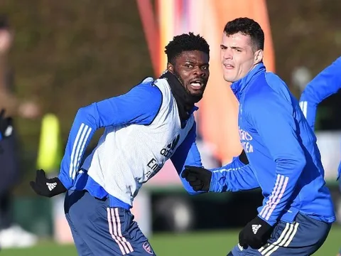 Xhaka lý giải vì sao Partey chưa thể toả sáng tại Arsenal