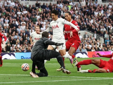Xuất hiện kẻ hủy diệt VAR ở Premier League