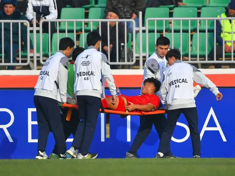 Xúc động hình ảnh chiến đấu của U20 Việt Nam ở trận thắng Australia