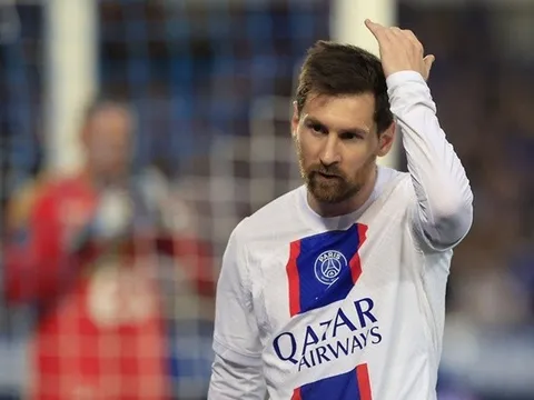 Messi sẽ nhận lương gấp ba Ronaldo nếu đến Saudi Arabia