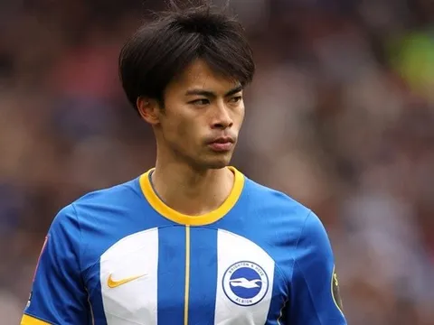Man United cử người theo dõi Mitoma