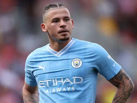 Romano tiết lộ cú lừa Phillips - Liverpool