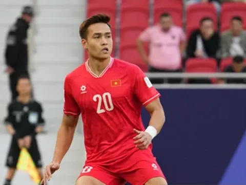 "Vua đánh chặn" của ĐT Việt Nam được AFC vinh danh