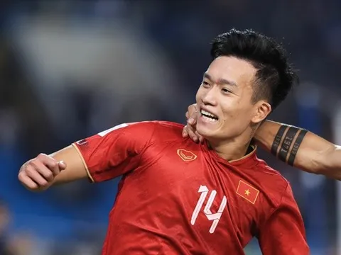 HLV Hàn Quốc: "Hoàng Đức không nên mắc bệnh ngôi sao như Đình Bắc"