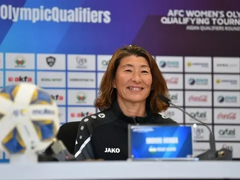 HLV Uzbekistan tuyên bố tự tin trước cuộc đối đầu với Việt Nam