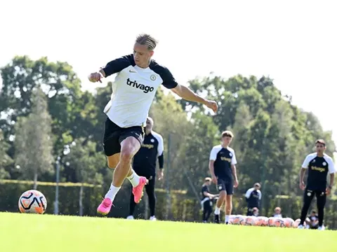 Trở lại, Mudryk gửi thông điệp đặc biệt đến Pochettino