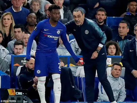 Rời Chelsea, sao chạy cánh chuẩn bị tái hợp HLV Sarri