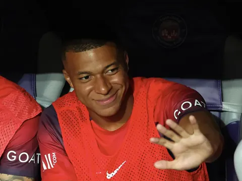 Nkunku gửi thông điệp cho fan Chelsea, chờ ngày ra mắt