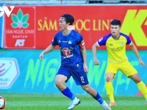Mức thưởng Tết khó tin tại V-League