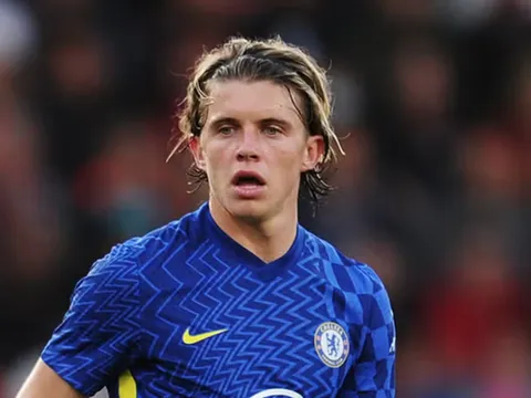 Tân binh hụt của Tottenham có thể đá Caicedo khỏi Chelsea