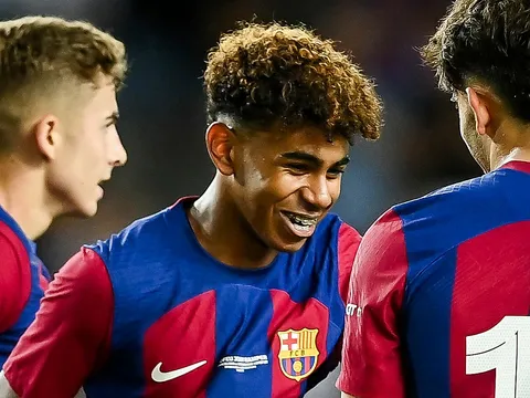 ​Barcelona có nên để Lamine Yamal ra sân thường xuyên?