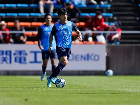 Yokohama thông báo, fan Việt lo cho tương lai Công Phượng