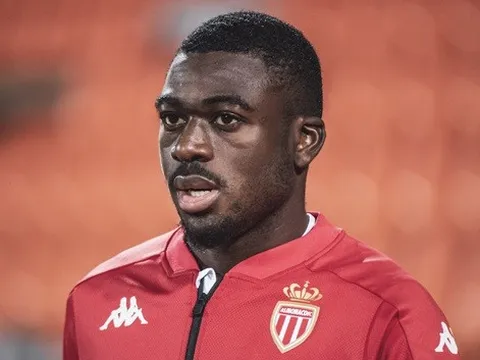 Máy quét Ligue I bật đèn xanh với Man Utd