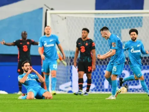 '2 cầu thủ không ra sân, Chelsea trở nên rời rạc và xáo trộn'