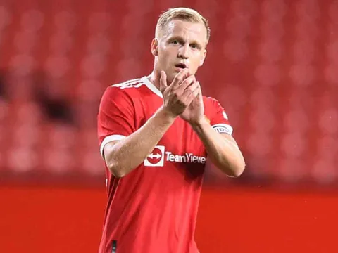 Gây thất vọng trước Young Boys, Van de Beek lên tiếng