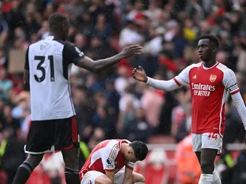 CHOÁNG! Arsenal tạo kỷ lục kém nhất lịch sử Premier League