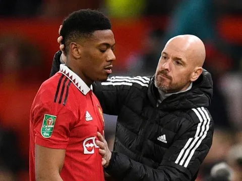 Antony và Martial liên tiếp báo tin xấu cho Man Utd