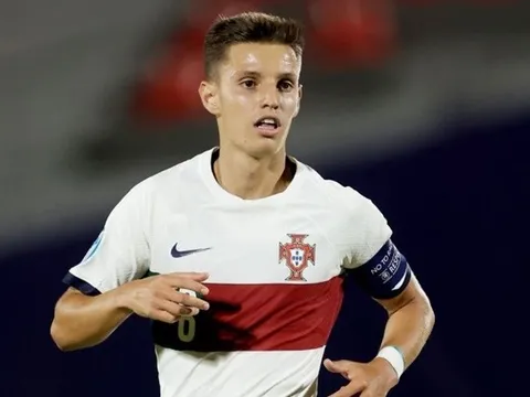 Lứa đàn em của Ronaldo lách qua cửa hẹp, vào tứ kết U21 EURO