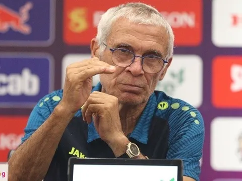 HLV tuyển Syria khen Hoàng Đức