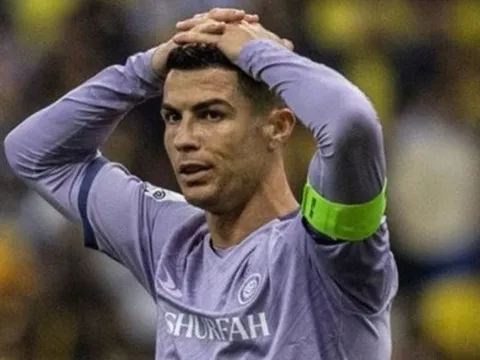 Ronaldo cùng đồng đội hụt hơi trong cuộc đua vô địch