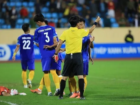 Trọng tài Việt Nam lại dính phốt và hồi chuông báo động