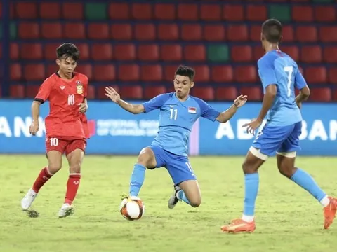 Đá hỏng phạt đền, U22 Singapore dắt tay Lào rời SEA Games 32
